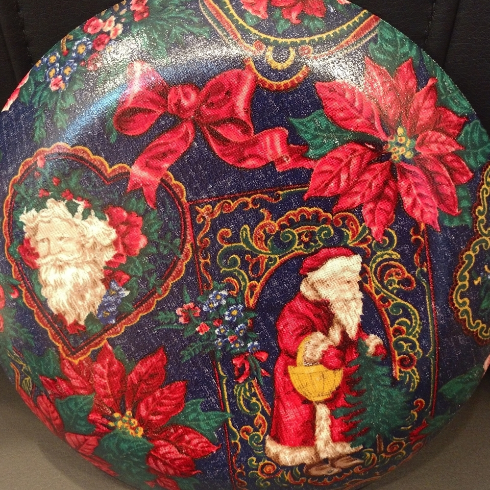 Decorative Holiday Plate - Santa Claus